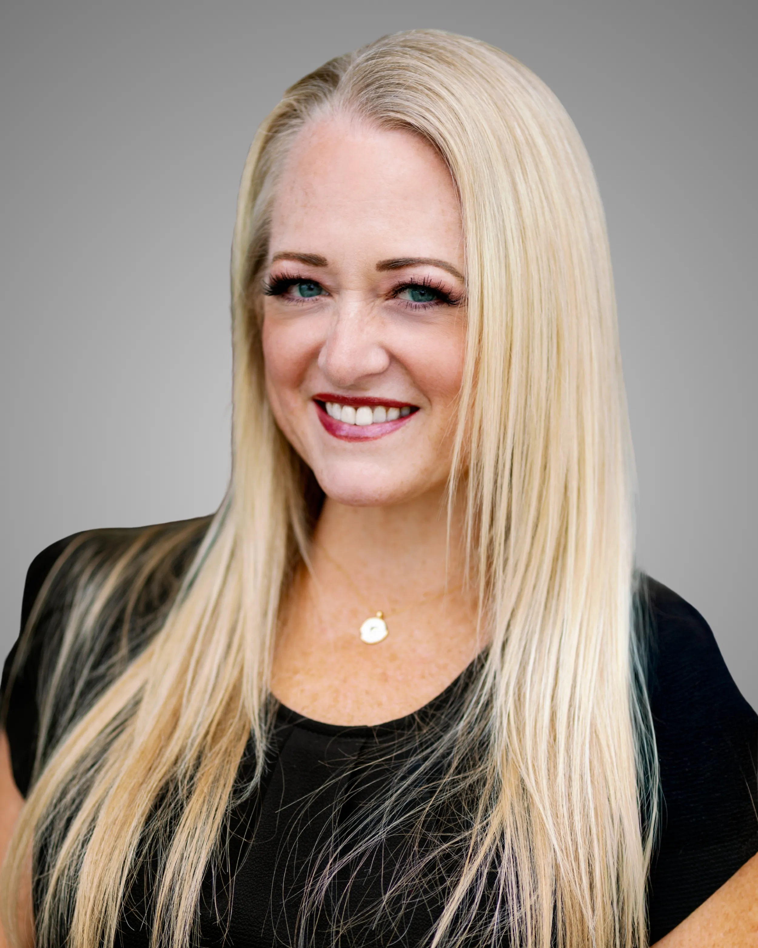Portrait of Lisa Woolley